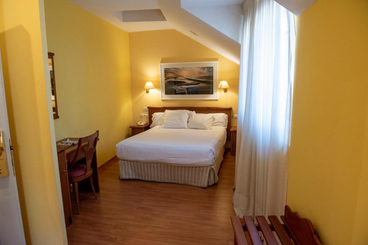 Hotel Faro De San Vicente San Vicente De La Barquera Eksteriør billede